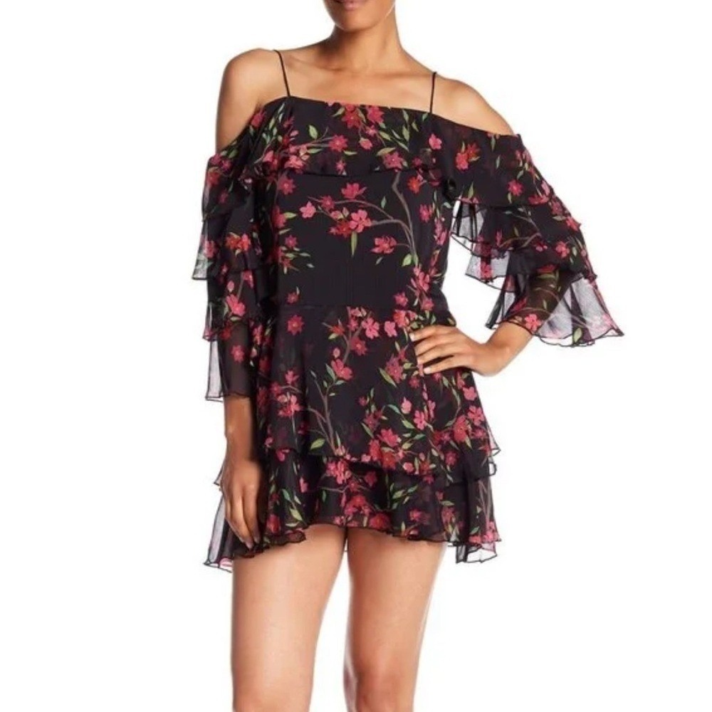 Alice + Olivia Floral Cold Shoulder Ruffle Tiered Mini Dress CC710P43534 Black 6